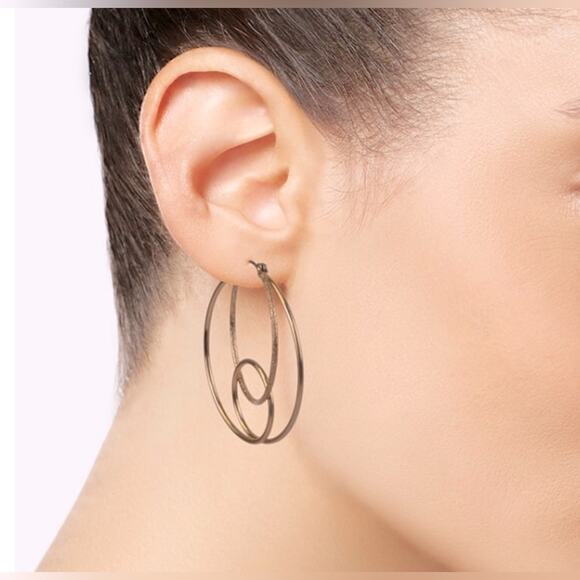 NEW Style Co HOOP EARRINGS 1.75” Gold 3 Circle Double Twisted Dangle Drop NWT - Picture 4 of 5